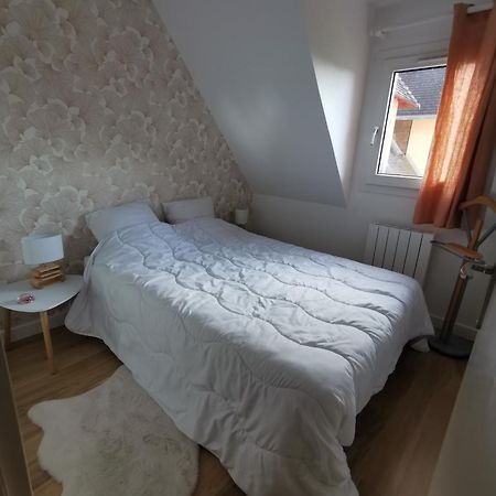 Cabourg Cosy, Appartement Refait A Neuf, 5 Min A Pied De La Mer Exteriör bild